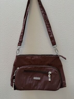 Baggallini crossbody purse